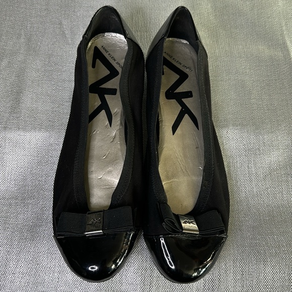 ANNE KLEIN WOMENS SPORT FLAT BLACK SHOES SIZE 81/2 USED IN GOOD CONDITION. - Picture 8 of 8